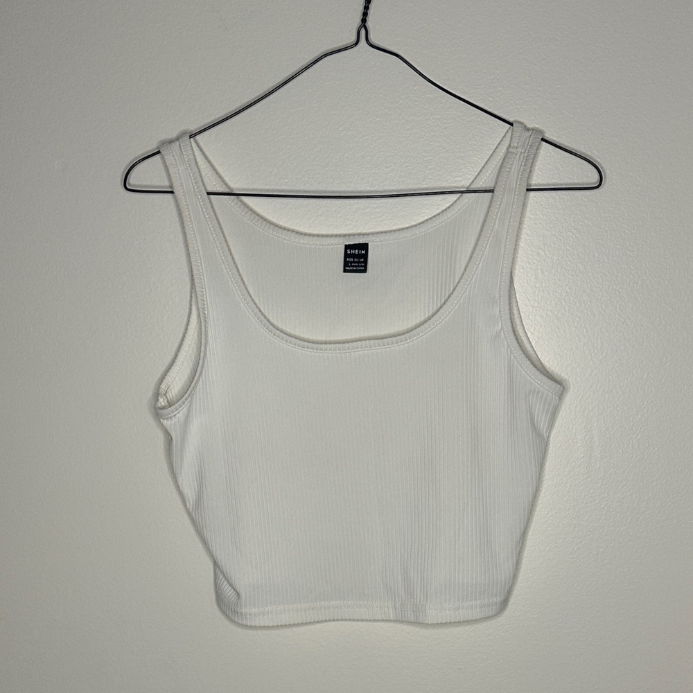 SHEIN Classic White Ribbed Tank Top
